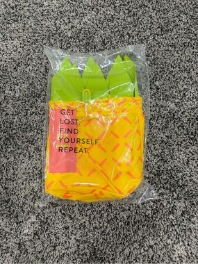 Beis x poppi The Beach Blanket in Pineapple